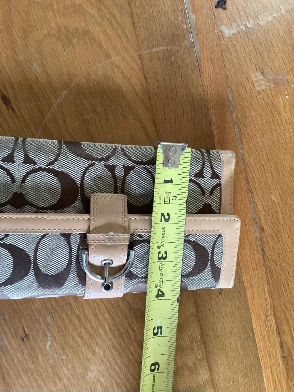 Coach Signature Canvas wallet. Like new.